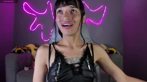 Alana silvana online show from May 25, 12:22 pm