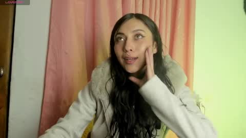 ALANA Please follow me  online show from April 16, 2:33 am