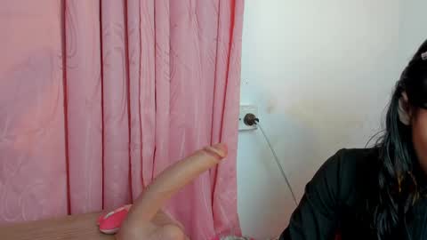 ALANA Please follow me  online show from May 28, 2:53 am