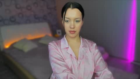 alanamell online show from February 7, 5:20 am