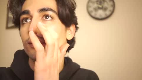 idenavarre online show from February 17, 9:00 pm