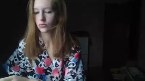 Snapshot of alane26 chatting on March 7, 12:01 pm Elisa online show from March 7, 12:01 pm