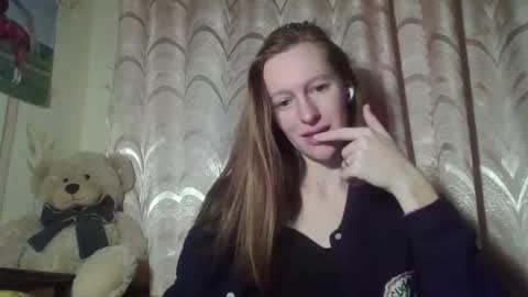 Snapshot of alane26 chatting on February 26, 4:49 pm Elisa online show from February 26, 4:49 pm