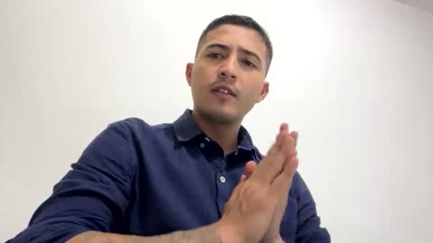 Snapshot of alanj998 chatting on November 1, 1:28 am alanj998 online show from November 1, 1:28 am