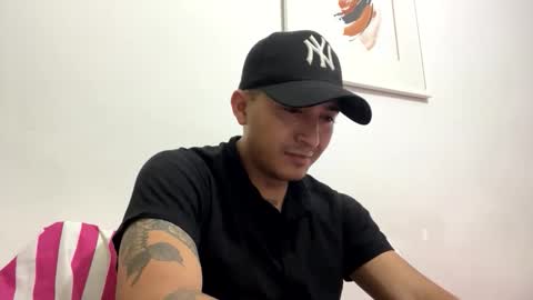 Snapshot of alanj998 chatting on October 6, 3:13 am alanj998 online show from October 6, 3:13 am