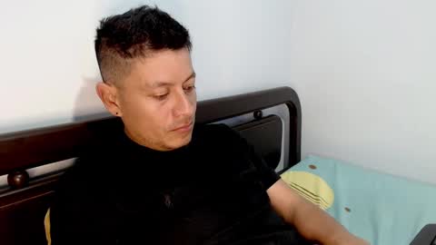Snapshot of alann_snow chatting on February 5, 11:55 am Alann online show from February 5, 11:55 am