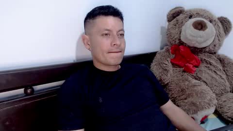 Snapshot of alann_snow chatting on February 3, 4:20 pm Alann online show from February 3, 4:20 pm