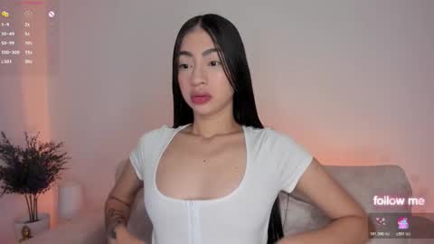    online show from October 25, 10:25 am