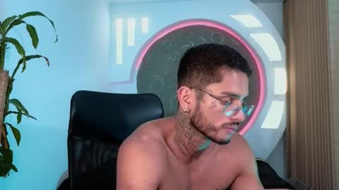 alan online show from January 8, 12:11 pm