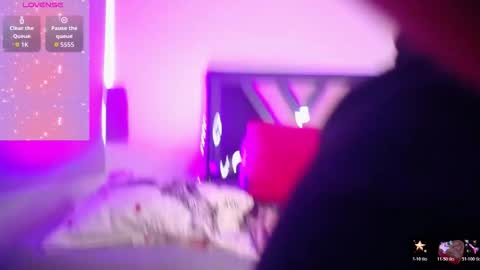 Victoria  online show from November 22, 1:20 pm