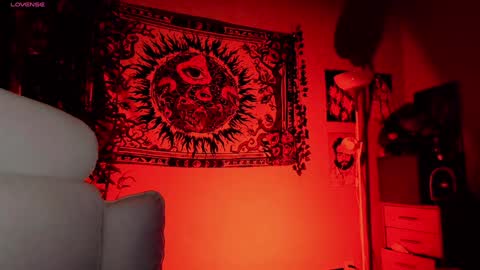 alaska_chan_ online show from February 2, 6:53 pm