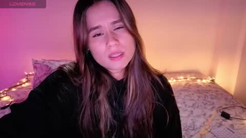 alba_toro535670 online show from March 24, 12:00 pm