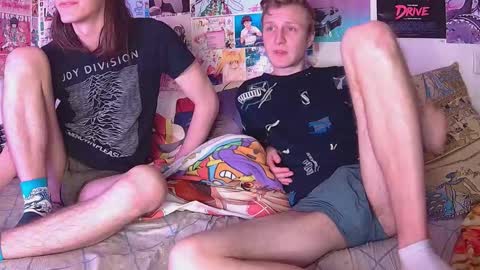 Albert You can ------------ support me at  online show from December 14, 7:42 pm