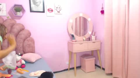 aldana_stone online show from January 7, 2:10 am