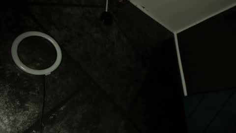 ALEC ANDREWS online show from February 21, 2:59 pm