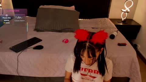 aleja__slav3 online show from November 28, 9:44 pm