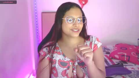 Snapshot of alejaharker chatting on February 24, 1:35 am Aleja Harker online show from February 24, 1:35 am