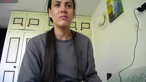 alejaxxxhot online show from November 17, 5:37 pm