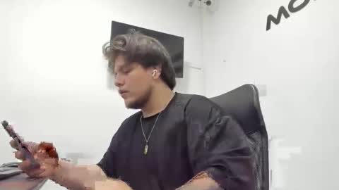 . online show from November 25, 1:37 am