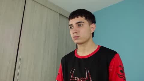 alejo_gray1 online show from October 10, 8:35 pm