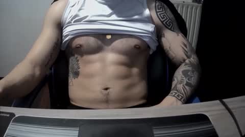 alejoduarte16 online show from May 23, 11:39 am