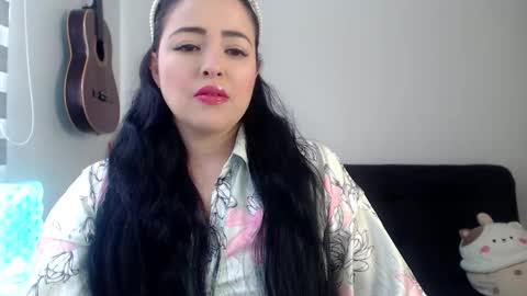 Snapshot of aleska_bell69 chatting on October 19, 5:39 pm Aleska online show from October 19, 5:39 pm