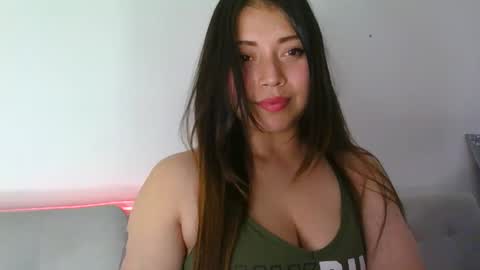 QUEEN OFF MILk  IM BACK  15 NOV online show from October 30, 12:11 am