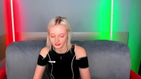 alessakiss online show from July 3, 1:54 am