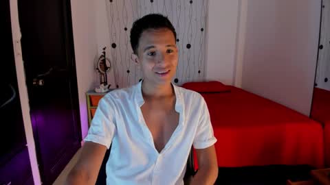 Snapshot of alessandro_wizard chatting on February 25, 7:16 pm Alessandro online show from February 25, 7:16 pm
