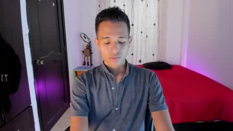 Snapshot of alessandro_wizard chatting on January 23, 2:39 pm Alessandro online show from January 23, 2:39 pm