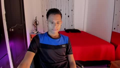 Snapshot of alessandro_wizard chatting on February 17, 10:16 pm Alessandro online show from February 17, 10:16 pm