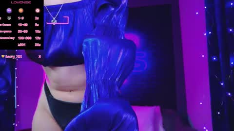 alessiacroft online show from December 5, 5:50 am