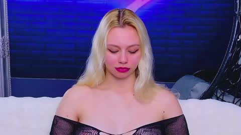 alessiacroft online show from May 21, 4:19 am