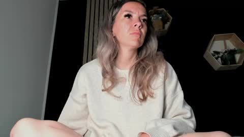 alesys69 online show from May 31, 10:55 pm