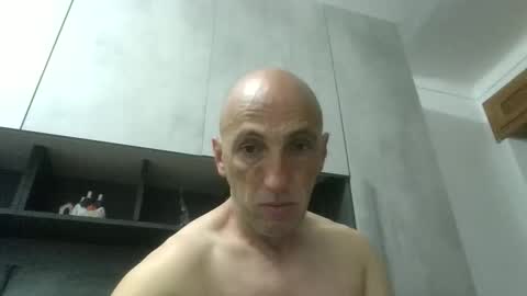 alex120475 online show from May 24, 10:05 pm