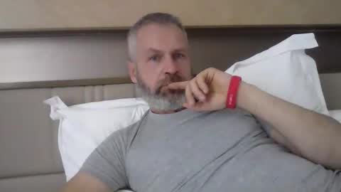 Snapshot of alex80581 chatting on October 2, 6:01 am Alexey online show from October 2, 6:01 am