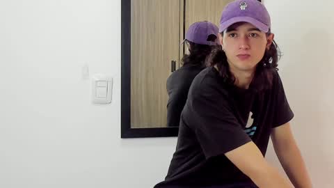 alex_connorr online show from January 29, 3:58 pm