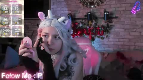 alex_howell online show from March 1, 8:42 pm