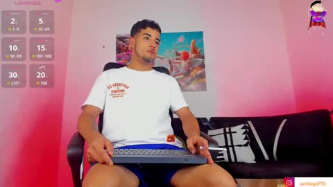 i am Alex online show from March 6, 3:13 am