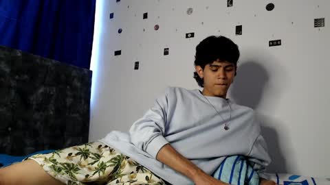 alex_mark_ online show from April 9, 7:08 pm