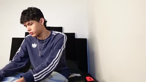 alex_mark_ online show from October 20, 1:38 pm