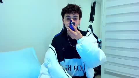 Residente0xxx online show from January 31, 1:01 am