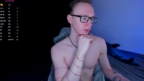 alex_silent online show from April 24, 3:14 pm