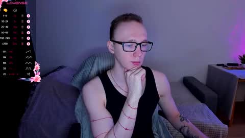 alex_silent online show from October 31, 11:32 am