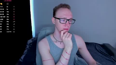 alex_silent online show from April 19, 8:26 am