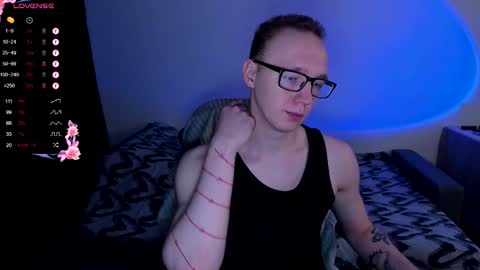 alex_silent online show from November 6, 11:57 am