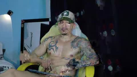 alex_sthorm online show from April 7, 4:58 am