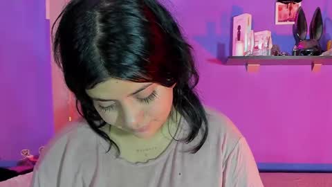 Snapshot of alexa_espinoza chatting on February 21, 2:27 pm Alexa  online show from February 21, 2:27 pm