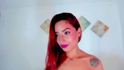 Alexandra Castillo online show from March 22, 8:29 am