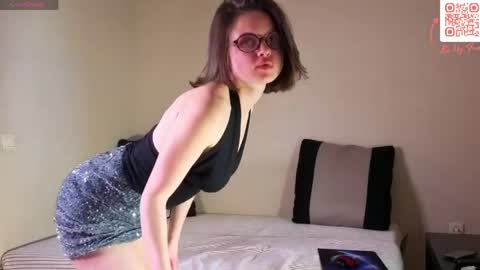 Alexa Lurexx online show from April 22, 2:35 pm